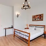 Joka Bed & Breakfast